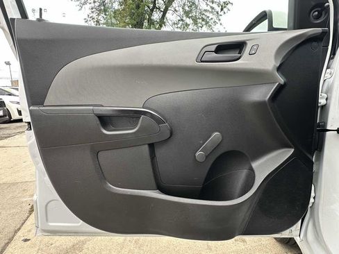 Used 2019 Chevrolet Sonic LT image 10