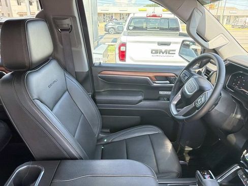 Used 2023 GMC Sierra 1500 Denali w/ Denali Reserve Package AWD/4WD image 14