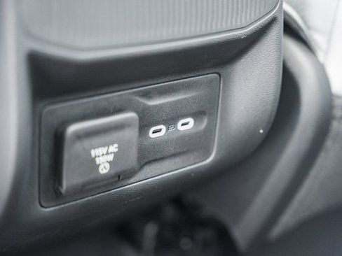 New 2026 Jeep Cherokee Overland image 44