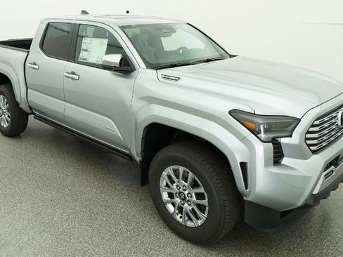 New 2026 Toyota Tacoma Limited AWD/4WD image 21