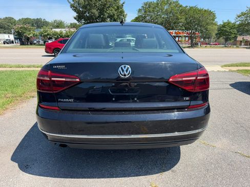 Used 2019 Volkswagen Passat 2.0T Wolfsburg FWD image 4