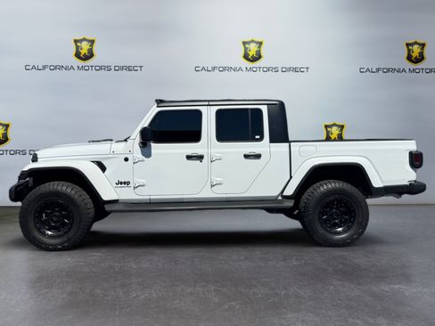Used 2022 Jeep Gladiator Sport AWD/4WD image 2