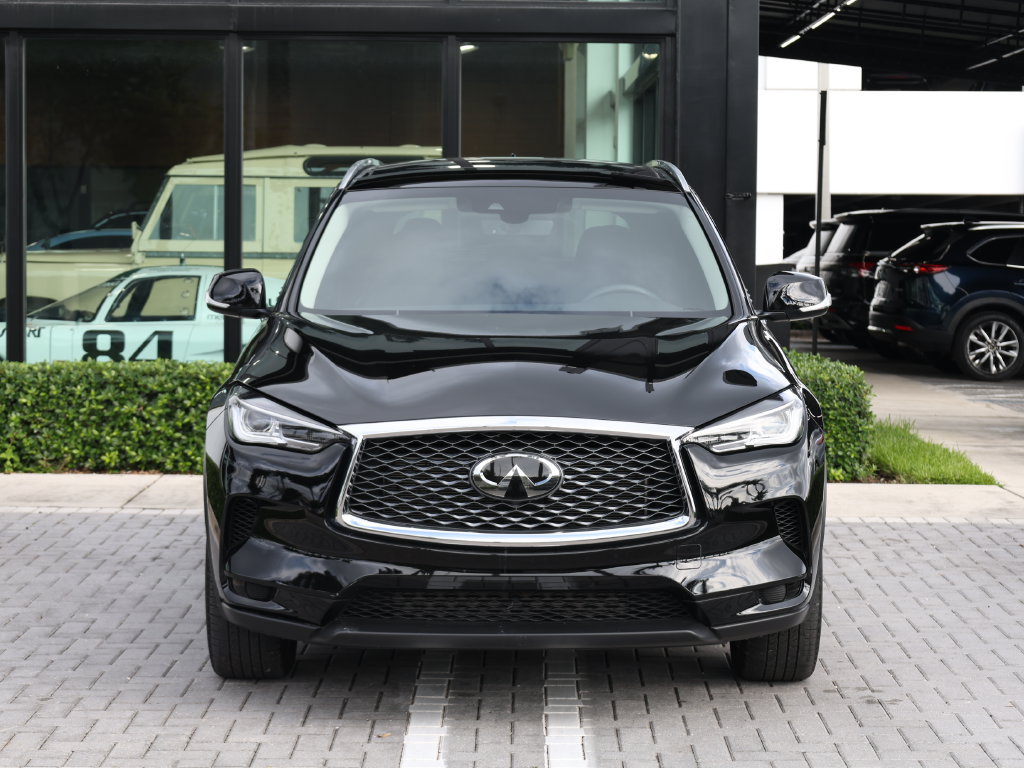 Certified 2024 INFINITI QX50 Luxe FWD image 3