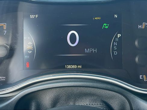 Used 2014 Jeep Grand Cherokee Summit image 21