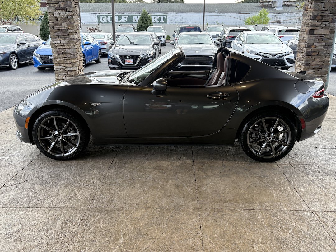 Used 2018 MAZDA MX-5 Miata RF Grand Touring RWD image 32