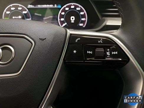 Used 2023 Audi e-tron Premium Plus AWD/4WD image 40