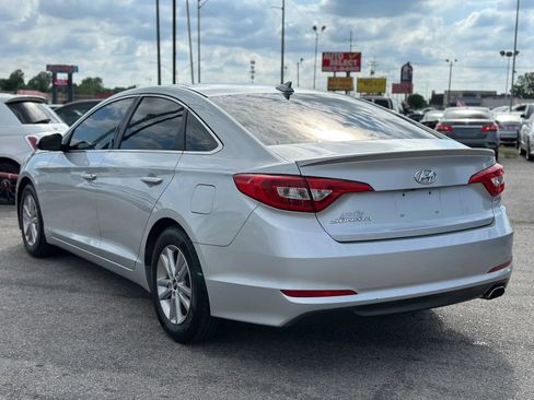 Used 2015 Hyundai Sonata SE w/ Option Group 09 FWD image 8