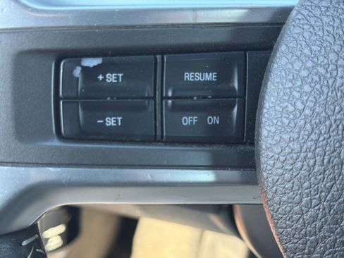 Used 2012 Ford Mustang Premium image 18