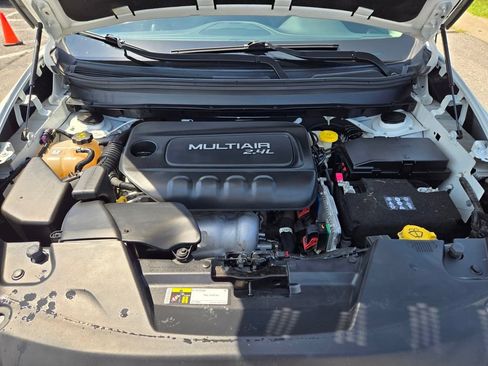 Used 2017 Jeep Cherokee Limited AWD/4WD image 30