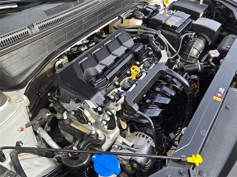 Used 2024 Hyundai Venue SE image 23