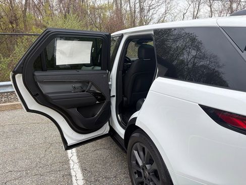 New 2025 Land Rover Range Rover Sport Dynamic SE AWD/4WD image 12