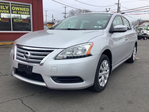 Used 2015 Nissan Sentra S image 3