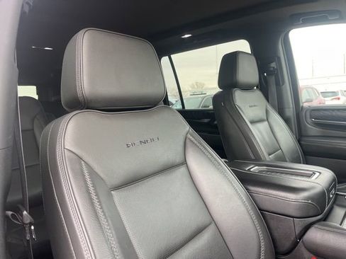 Used 2023 GMC Yukon XL Denali image 63