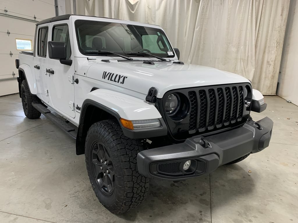 Used 2023 Jeep Gladiator Sport AWD/4WD image 14