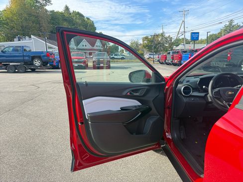 New 2026 Chevrolet Trax LT w/ Driver Confidence Package image 23