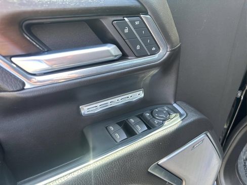 Used 2024 GMC Sierra 1500 Denali w/ Denali Reserve Package AWD/4WD image 19