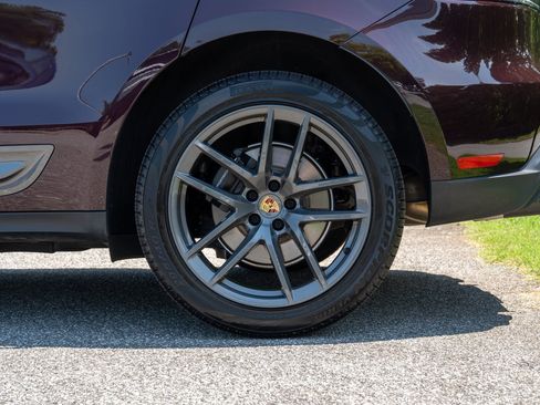 Certified 2026 Porsche Macan Turbo AWD/4WD image 12