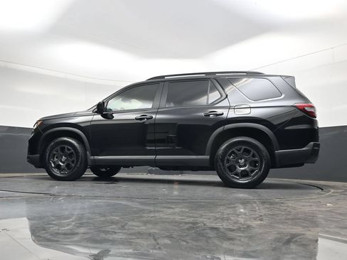 Certified 2023 Honda Pilot TrailSport image 35