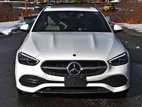 Used 2025 Mercedes-Benz C 300 4MATIC Sedan image 5