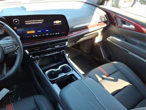 New 2026 Chevrolet Traverse RS w/ LPO, Floor Liner Package image 14