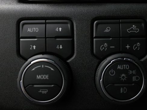 Used 2026 Chevrolet Silverado 2500 ZR2 AWD/4WD image 22