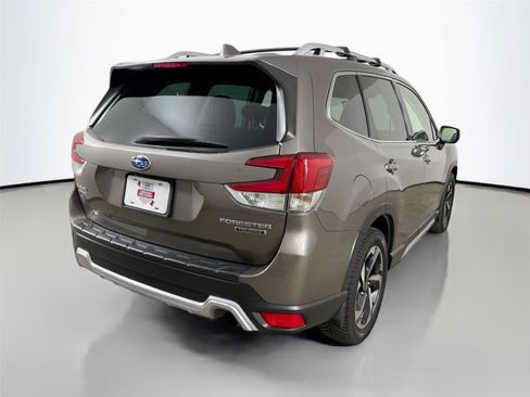 Used 2023 Subaru Forester Touring AWD/4WD image 13