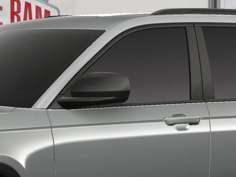 Used 2024 Jeep Grand Cherokee Altitude image 15