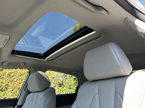 New 2025 Acura Integra image 32