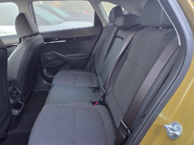 Used 2024 Kia Seltos S FWD image 11
