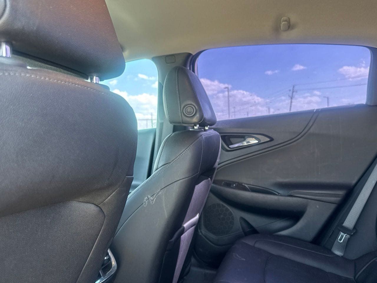 Used 2023 Chevrolet Malibu LT FWD image 33