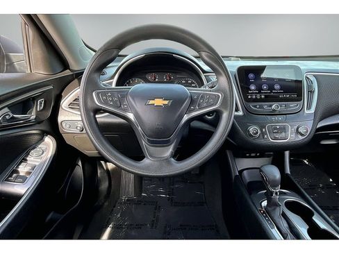 Used 2024 Chevrolet Malibu LS image 8