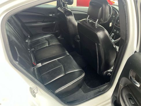 Used 2013 Chrysler 200 Limited FWD image 27