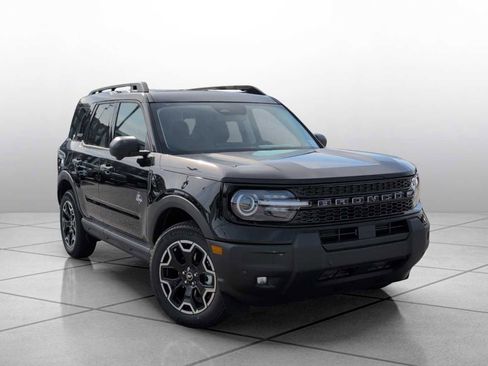 New 2025 Ford Bronco Sport Outer Banks w/ Outer Banks Tech Package+ image 2