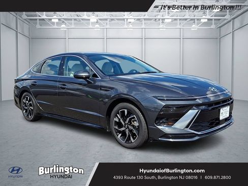 Certified 2024 Hyundai Sonata SEL FWD image 1