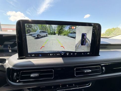 New 2026 Lincoln Aviator AWD image 17