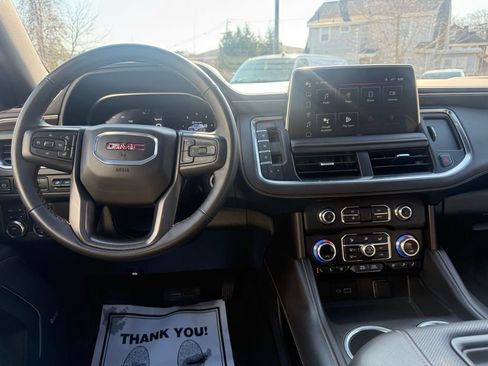 Used 2024 GMC Yukon AT4 w/ AT4 Premium Package AWD/4WD image 22