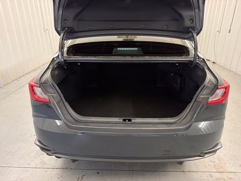 Used 2026 Toyota Camry SE FWD image 18