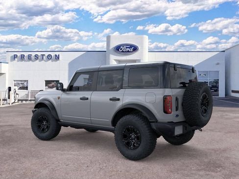 New 2026 Ford Bronco Badlands w/ Sasquatch Package AWD/4WD image 4