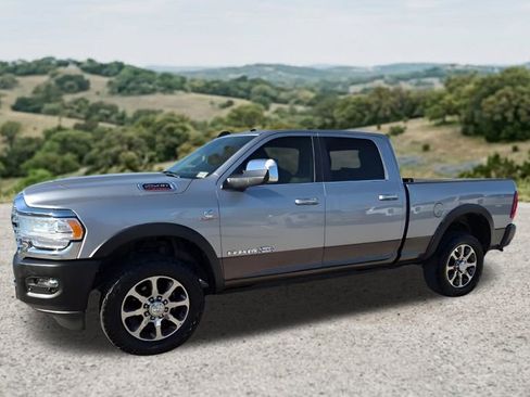 Used 2021 RAM 2500 Limited AWD/4WD image 4