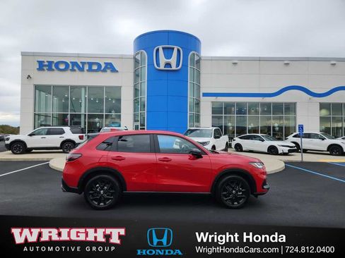 Certified 2025 Honda HR-V Sport image 1