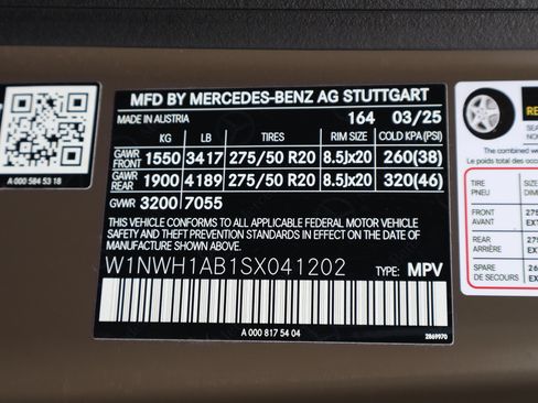 Used 2025 Mercedes-Benz G 550 image 37