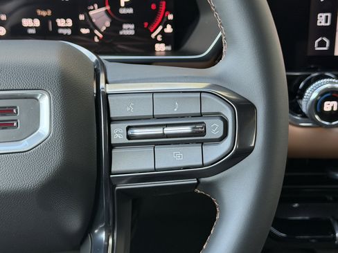 New 2026 GMC Canyon AT4 image 32