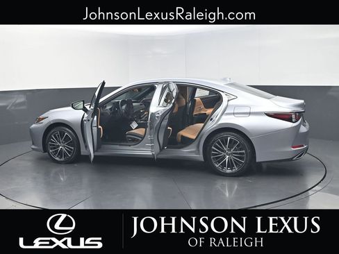 New 2025 Lexus ES 350 w/ Premium Package image 27