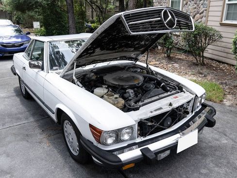 Used 1988 Mercedes-Benz 560 SL image 17