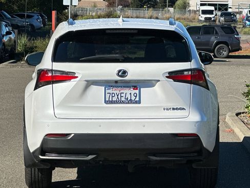 Used 2015 Lexus NX 300h AWD image 5