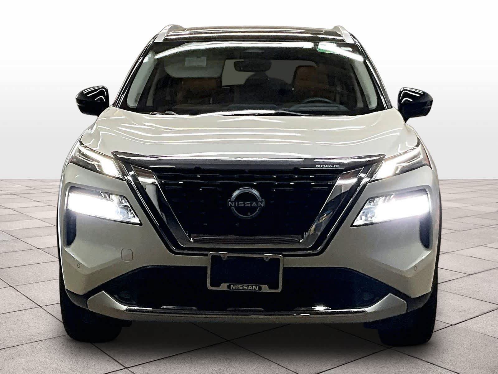 Used 2023 Nissan Rogue Platinum w/ Platinum Premium Package AWD/4WD image 3