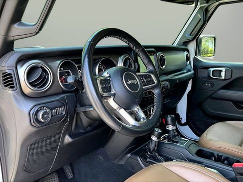 Used 2021 Jeep Wrangler Unlimited Rubicon AWD/4WD image 19