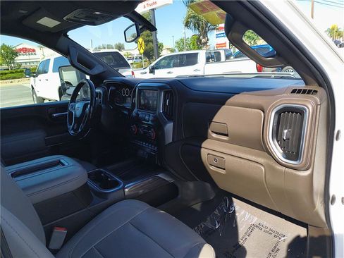 Used 2022 Chevrolet Silverado 2500 LTZ w/ LTZ Plus Package image 12