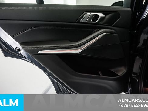 Used 2022 BMW X5 xDrive40i AWD/4WD image 55