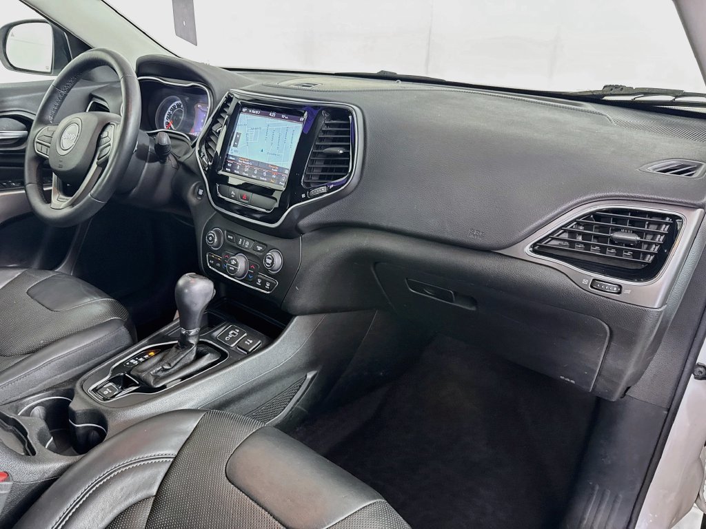 Used 2019 Jeep Cherokee Limited FWD image 35